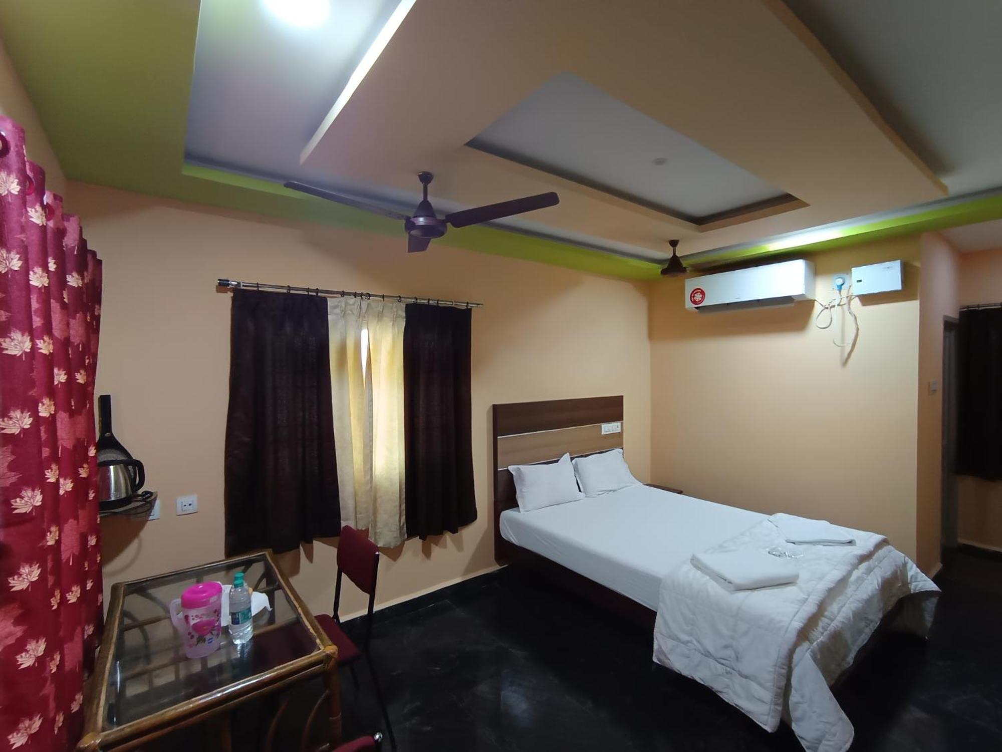 Sri Murugan Beach Paradise Hotel Mahabalipuram Exterior foto