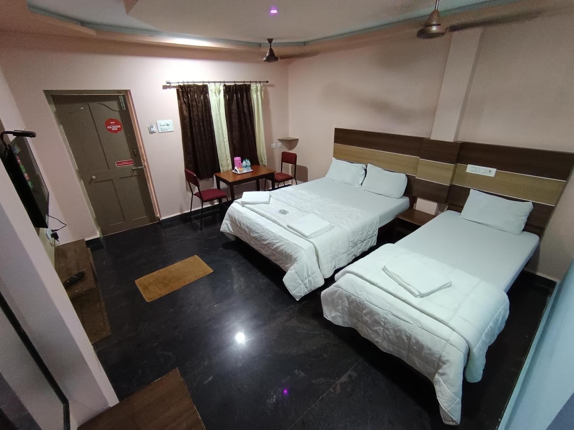 Sri Murugan Beach Paradise Hotel Mahabalipuram Exterior foto