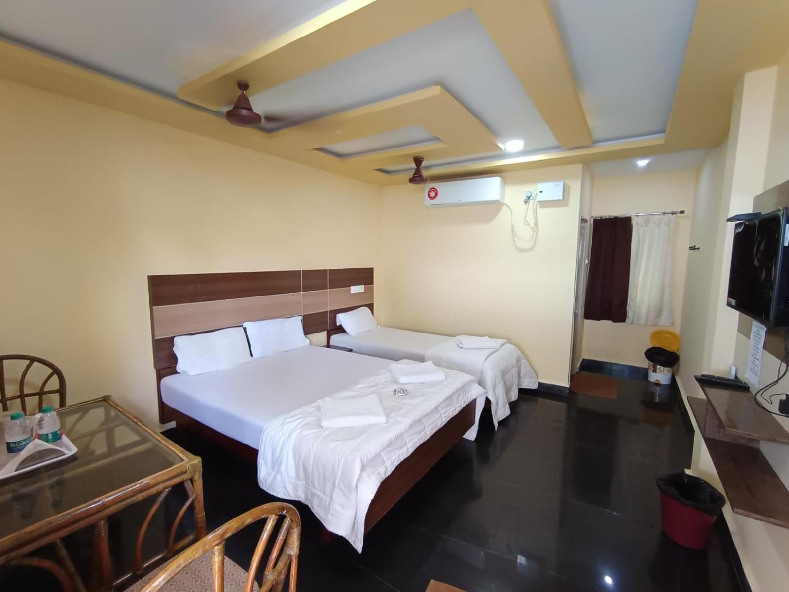 Sri Murugan Beach Paradise Hotel Mahabalipuram Exterior foto