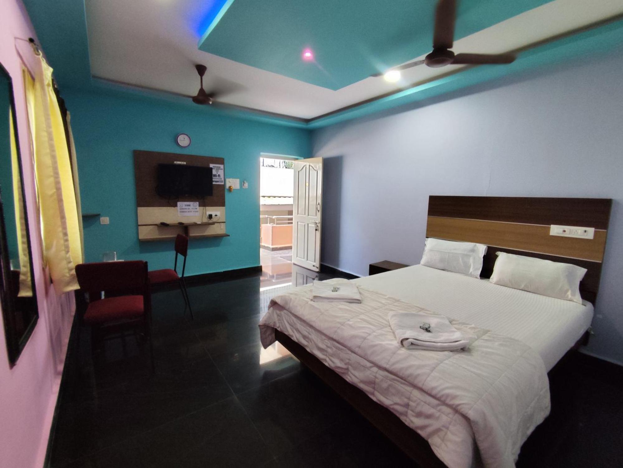 Sri Murugan Beach Paradise Hotel Mahabalipuram Exterior foto